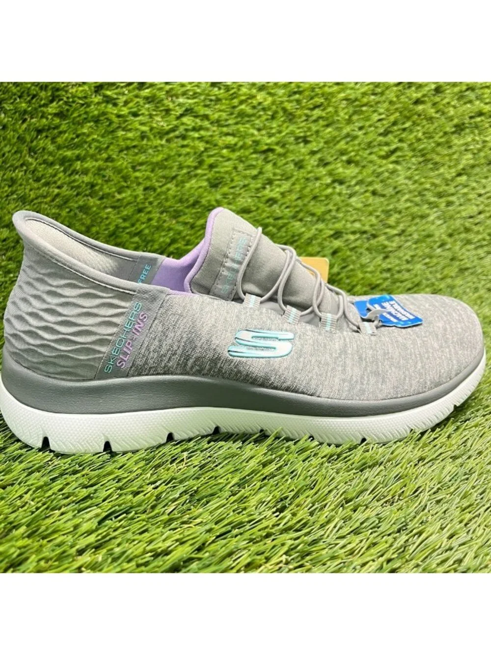 Skechers Summits Dazzling Haze Womens Size 7 Gray White Athletic Shoes Sneakers